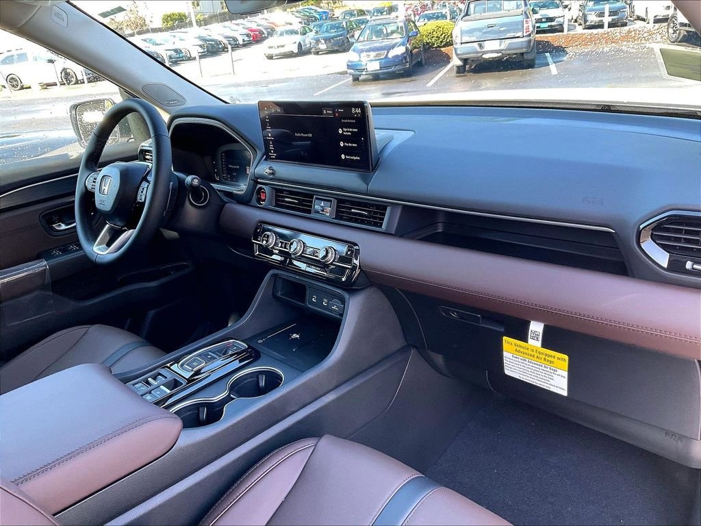 New 2026 Honda Pilot Touring image 10