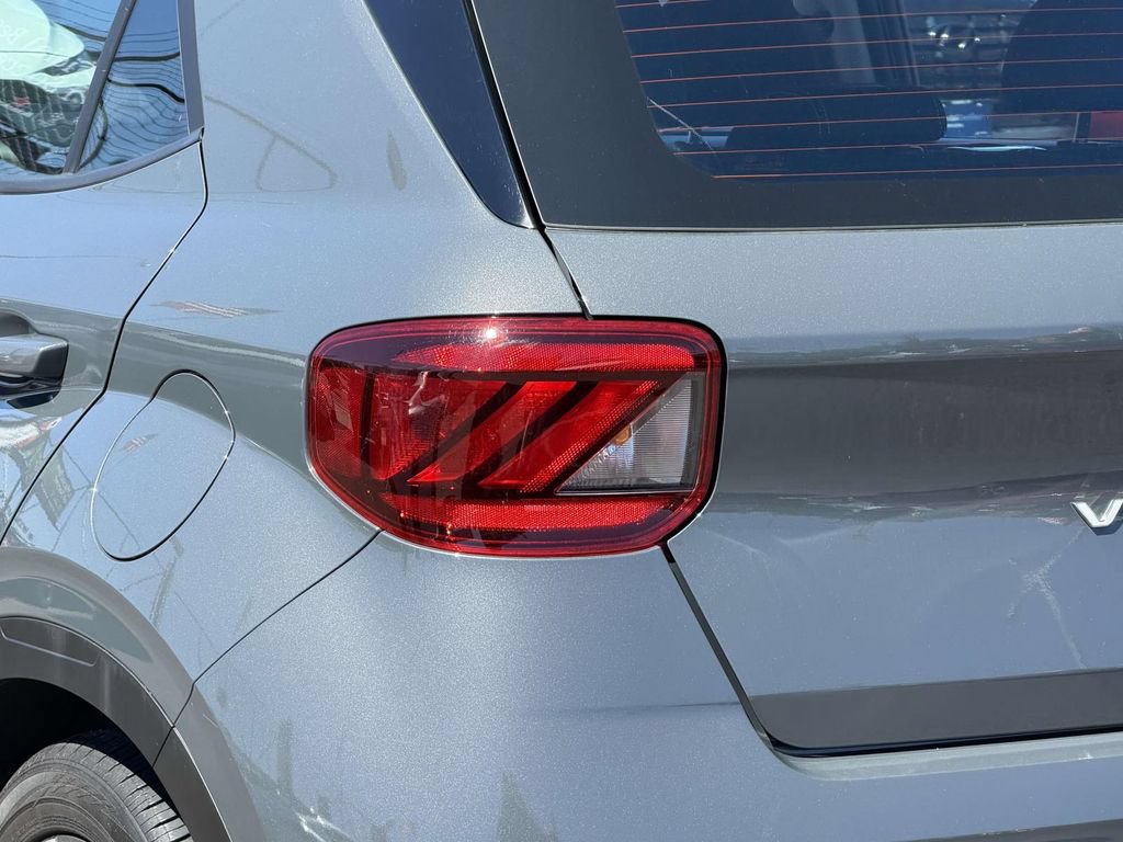 Certified 2024 Hyundai Venue SEL FWD image 13