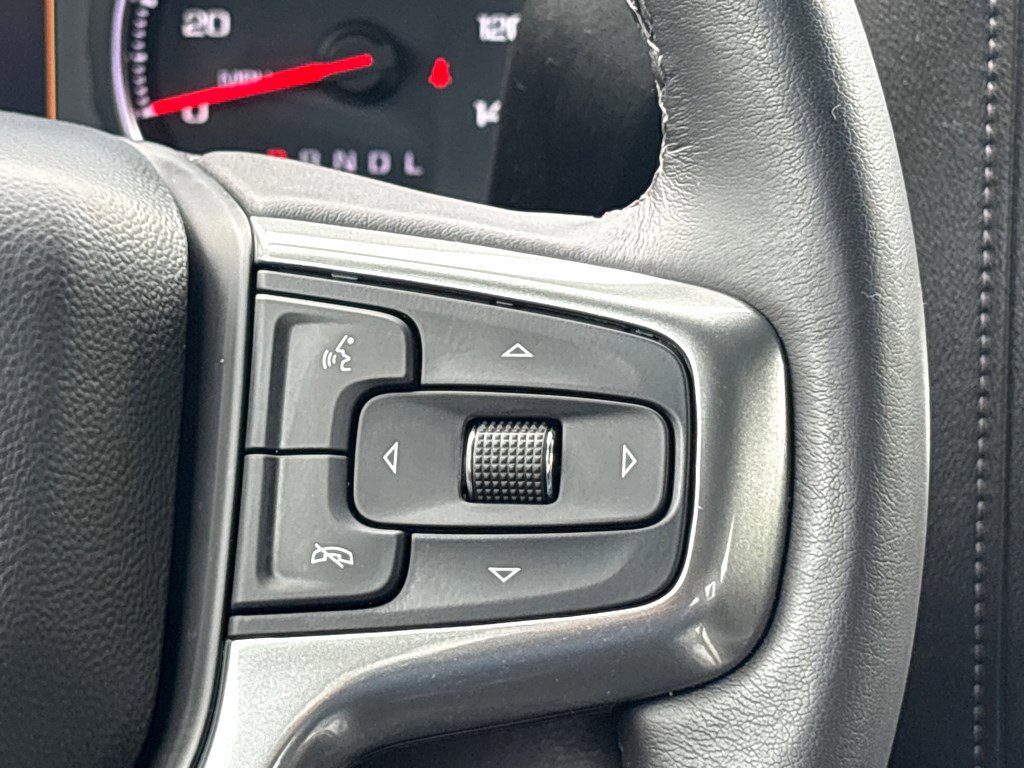 Used 2022 Chevrolet Silverado 1500 RST AWD/4WD image 9