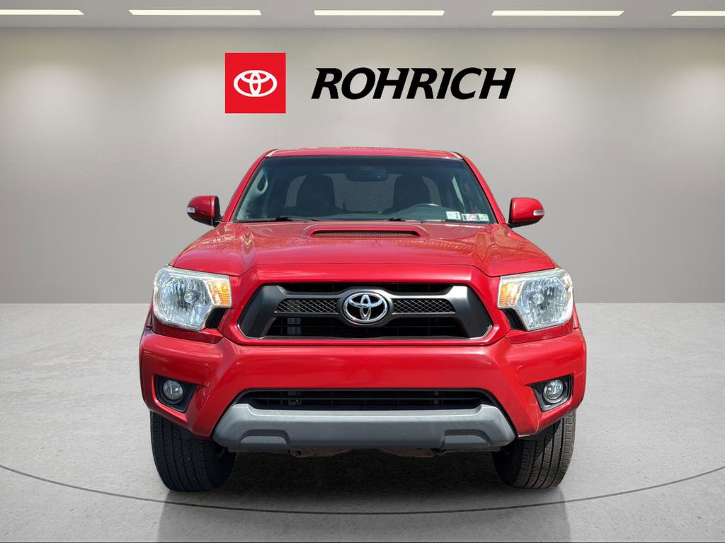 Used 2012 Toyota Tacoma 4x4 Access Cab V6 w/ TRD Sport Pkg image 2