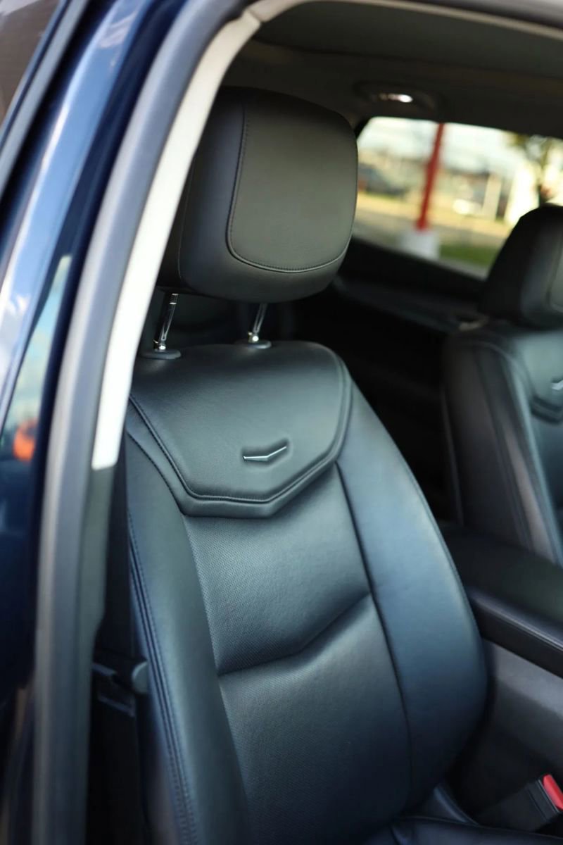 Used 2017 Cadillac XT5 Luxury w/ Driver Awareness Package AWD/4WD image 51