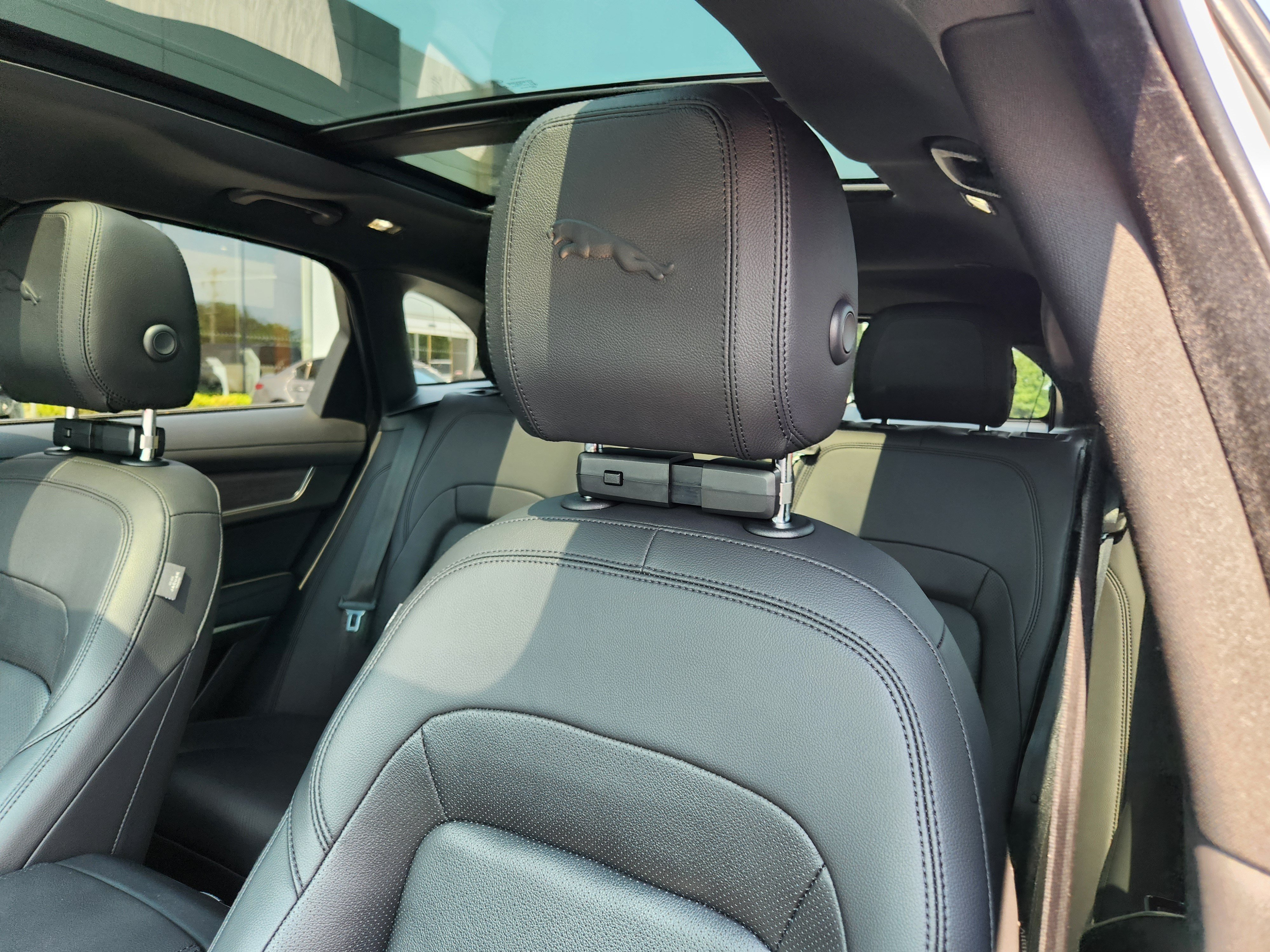 Certified 2022 Jaguar F-PACE S AWD/4WD image 11