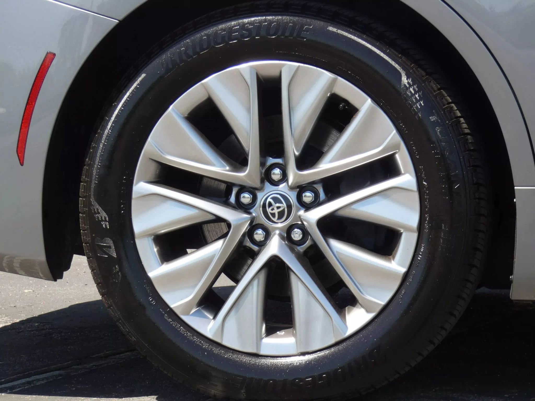 Used 2022 Toyota Mirai XLE Sedan 4D image 21