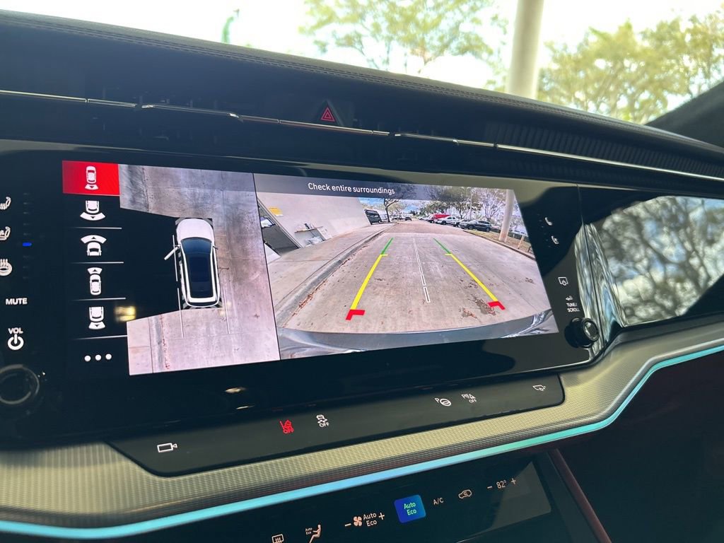 Used 2024 Jeep Wagoneer Launch Edition image 9