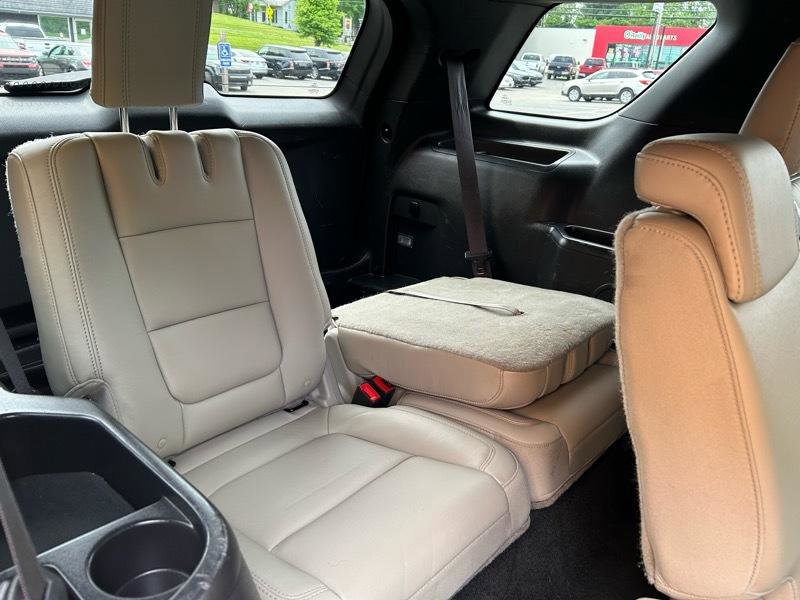Used 2015 Ford Explorer XLT w/ Equipment Group 202A AWD/4WD image 11