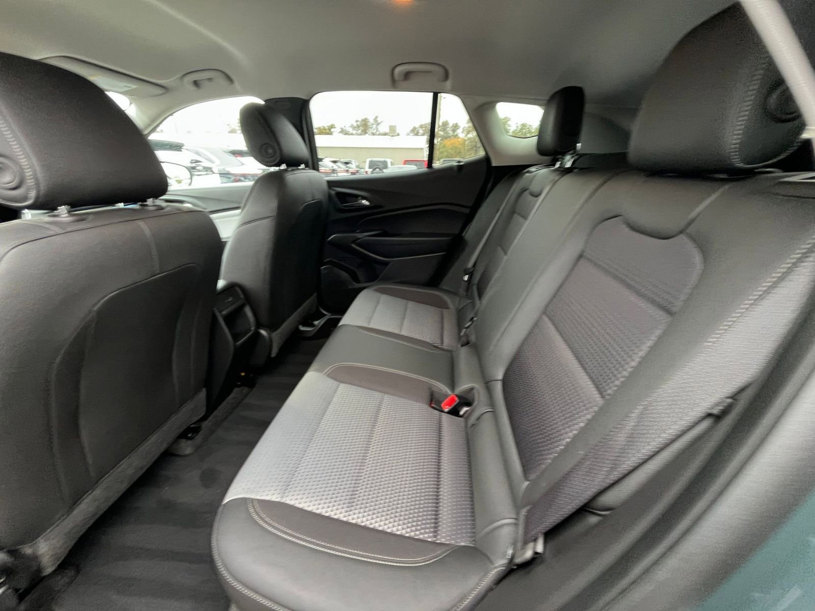 Used 2025 Chevrolet Trax LT image 23