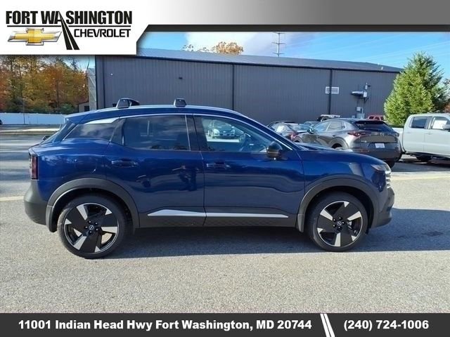 Used 2026 Nissan Kicks SR w/ Cold Weather Package AWD/4WD image 2
