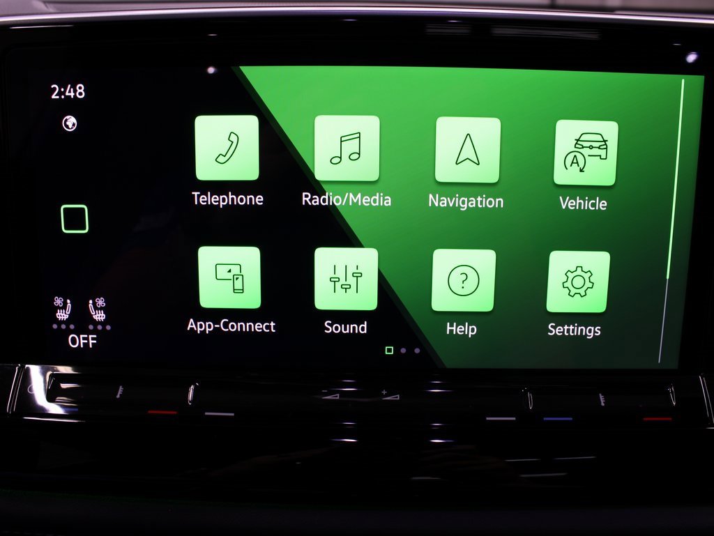 Used 2024 Volkswagen Atlas Cross Sport SEL Premium R-Line image 22