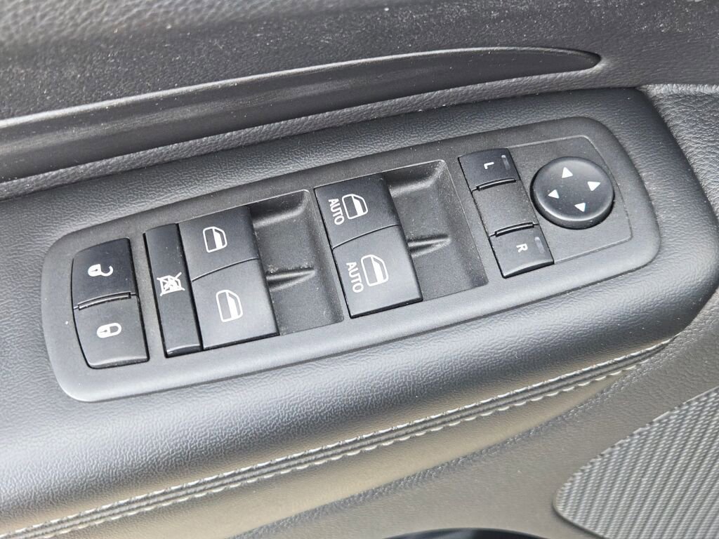 Used 2022 Dodge Durango SXT AWD/4WD image 20