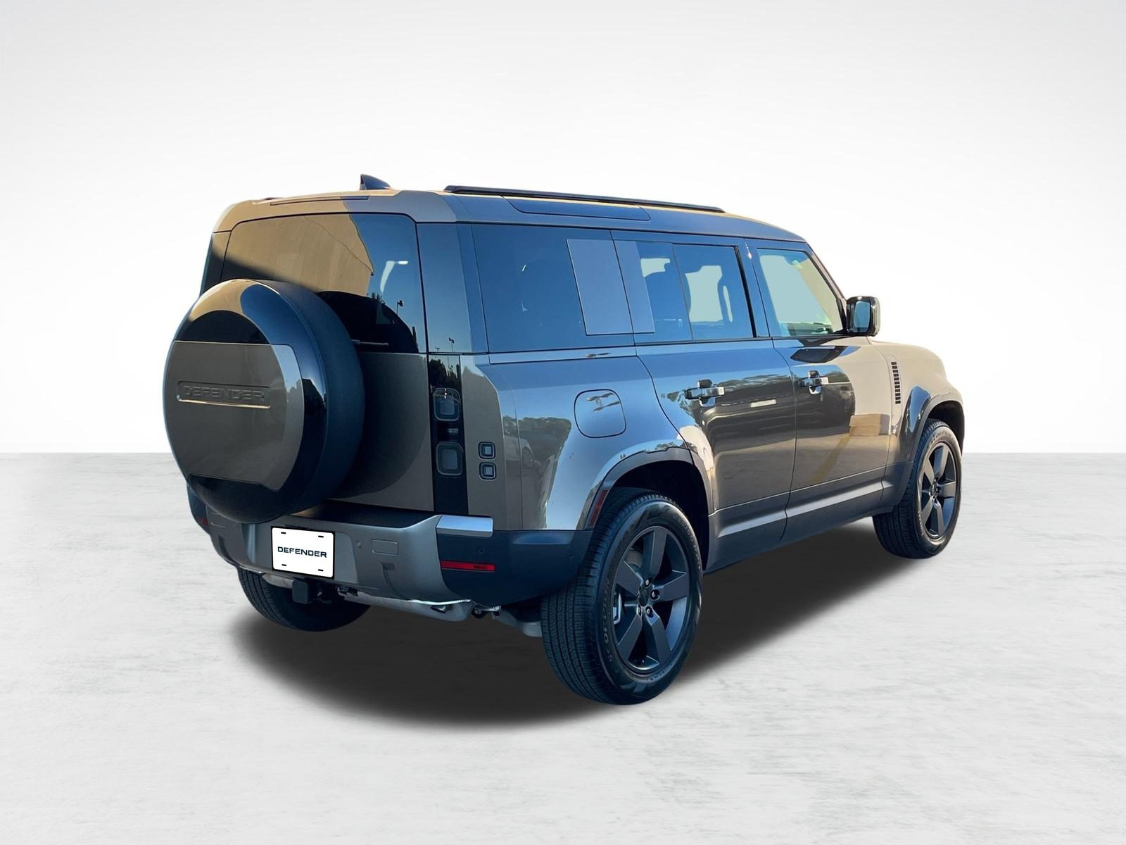 Used 2026 Land Rover Defender 110 S AWD/4WD image 9
