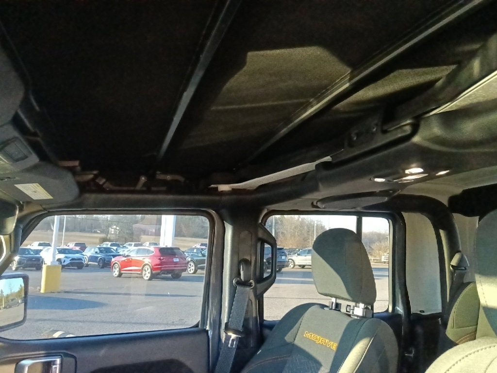 Used 2022 Jeep Gladiator Mojave w/ Cold Weather Group image 13