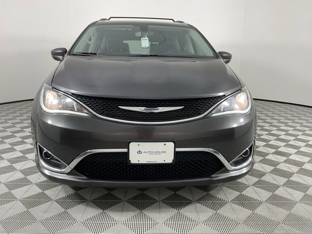 Used 2020 Chrysler Pacifica Touring-L image 15