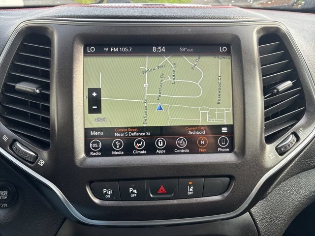 Used 2019 Jeep Cherokee Trailhawk AWD/4WD image 30