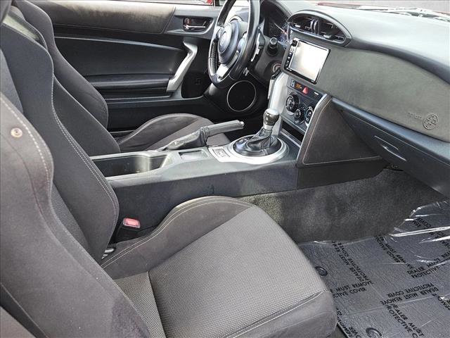 Used 2017 Toyota 86 image 15