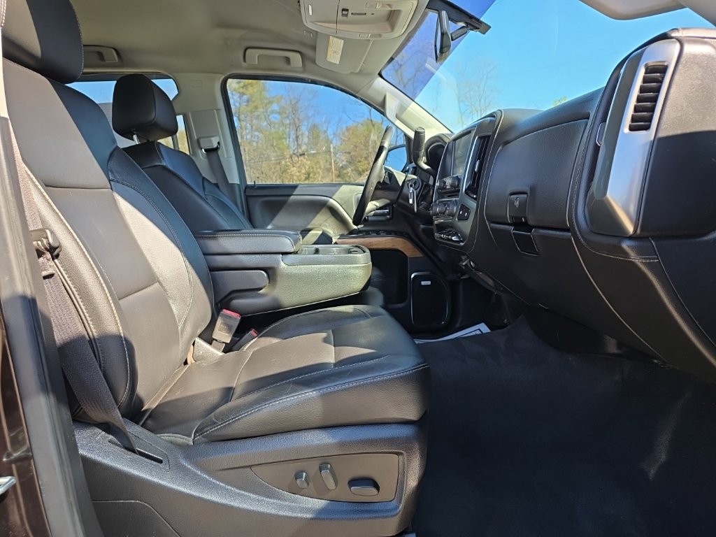 Used 2019 Chevrolet Silverado 2500 LTZ w/ Duramax Plus Package AWD/4WD image 19