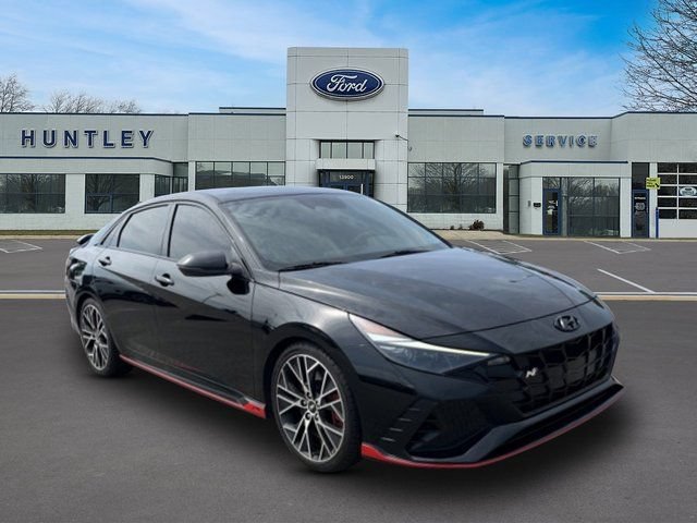 Used 2023 Hyundai Elantra N w/ Preferred Accessory Package FWD image 2