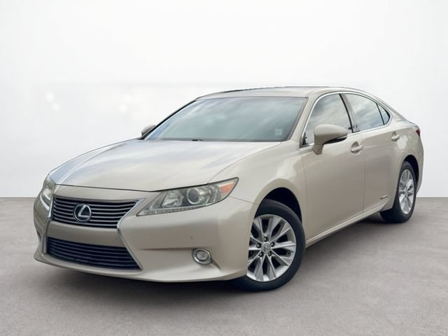 Used 2015 Lexus ES 300h w/ Navigation System Package FWD image 1