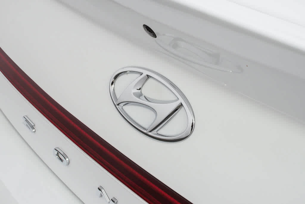 Used 2023 Hyundai Sonata SE FWD image 32