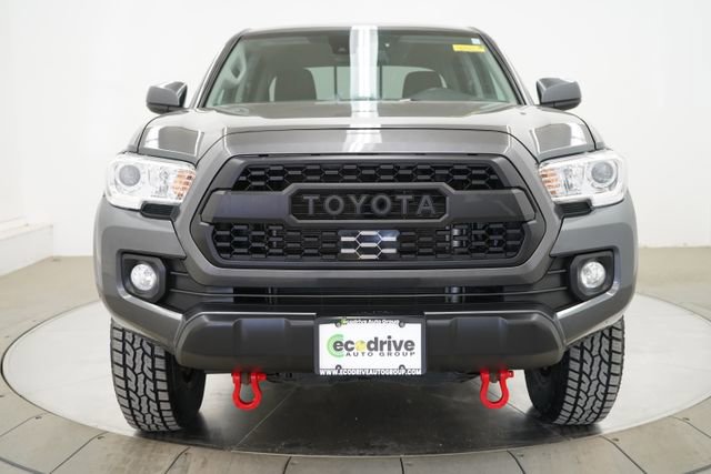 Used 2022 Toyota Tacoma SR5 image 2