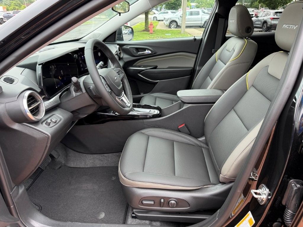 New 2026 Chevrolet Trax ACTIV w/ Sunroof Package FWD image 10