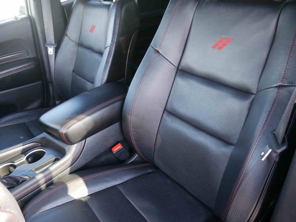 Certified 2025 Dodge Durango GT image 29