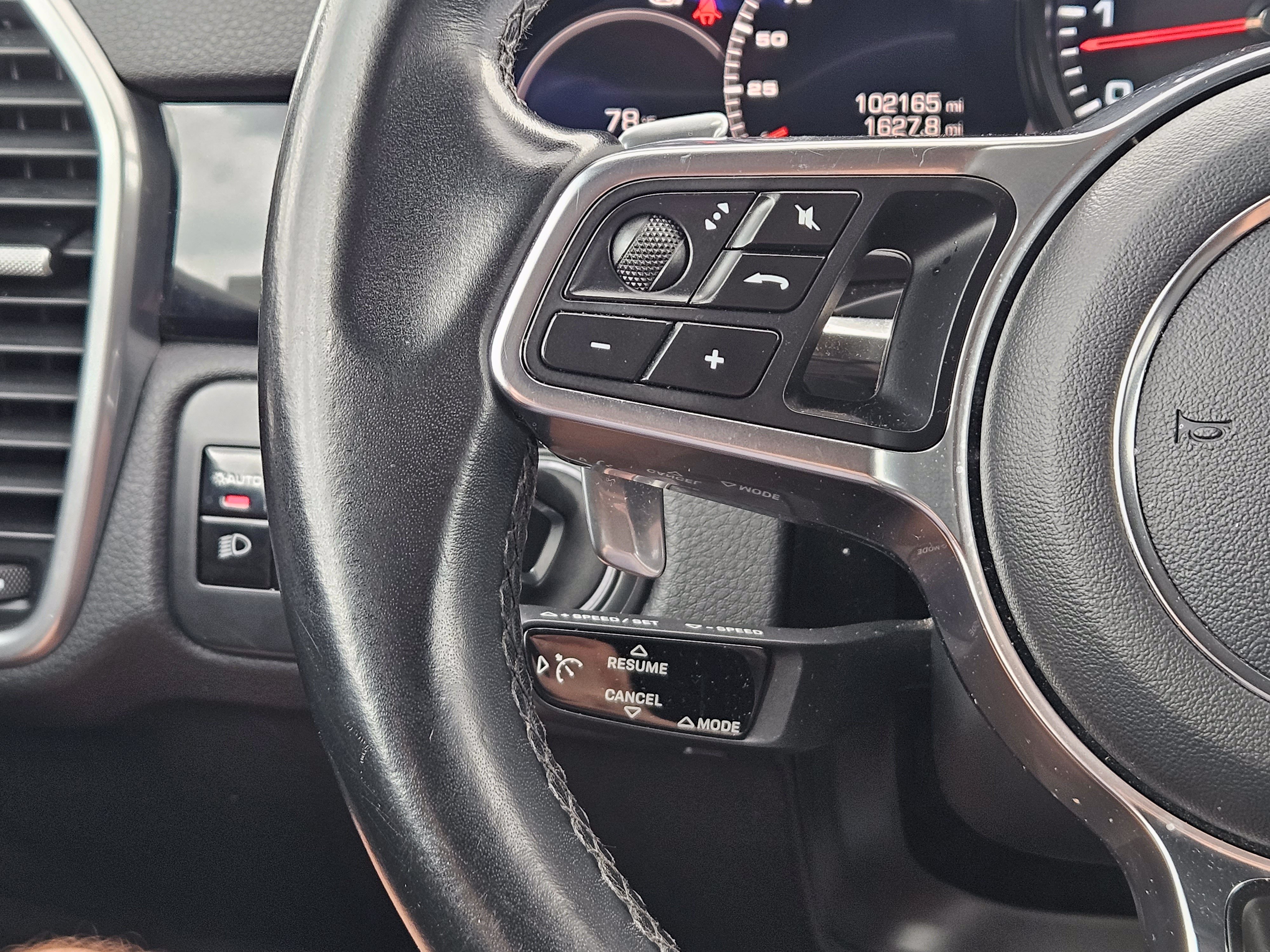 Used 2019 Porsche Cayenne AWD/4WD image 26