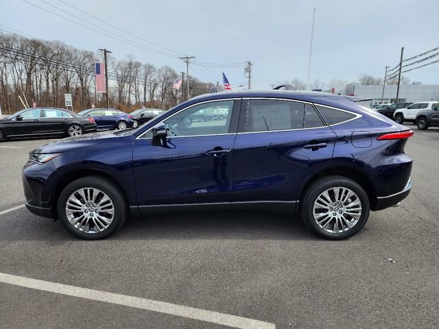 Used 2023 Toyota Venza XLE AWD/4WD image 4