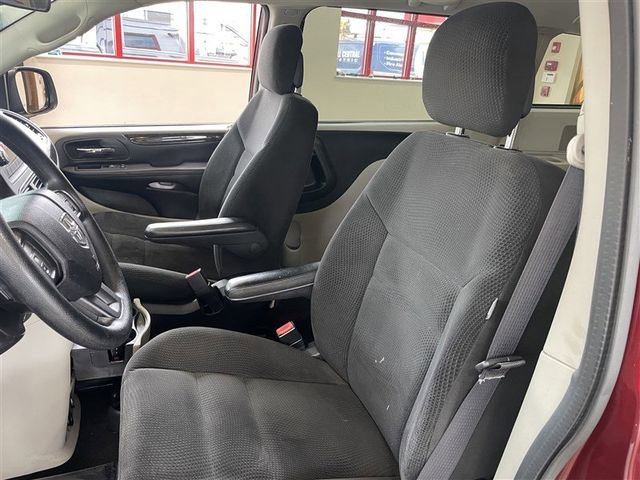 Used 2017 Dodge Grand Caravan SE FWD image 20