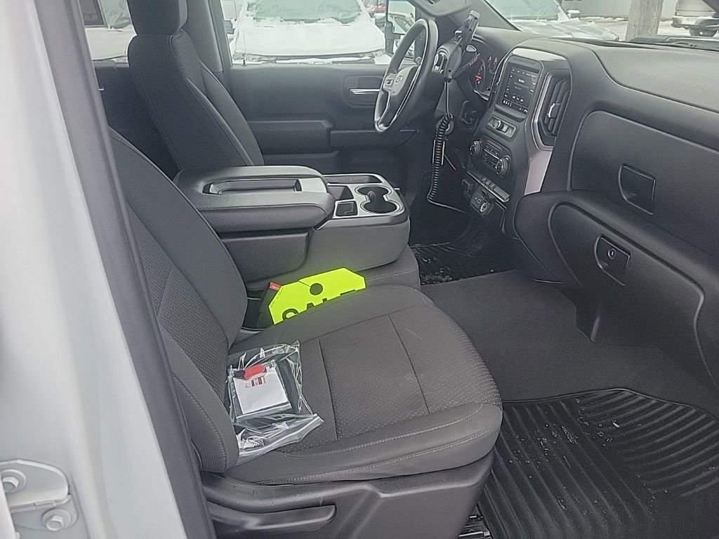 Used 2021 Chevrolet Silverado 2500 Custom w/ Custom Value Package image 21