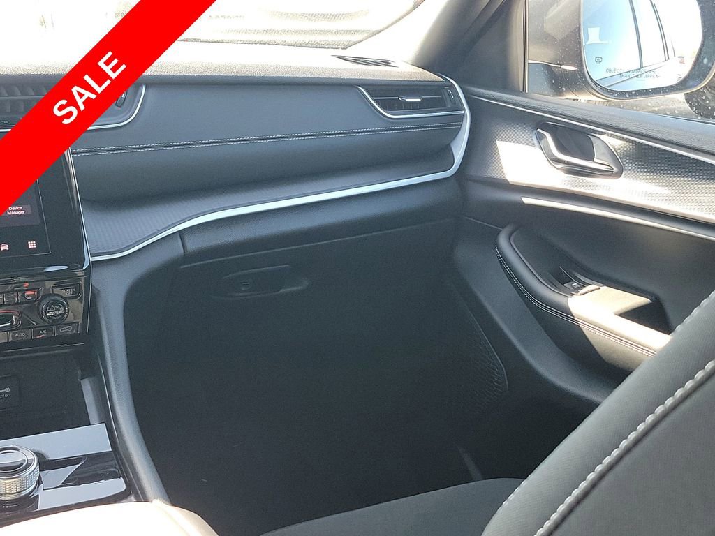 New 2025 Jeep Grand Cherokee L Laredo w/ Luxury Tech Group I image 20