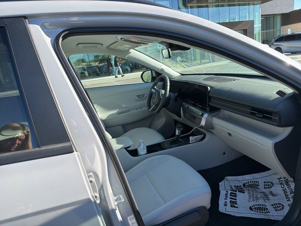 Certified 2025 Hyundai Kona SEL image 21