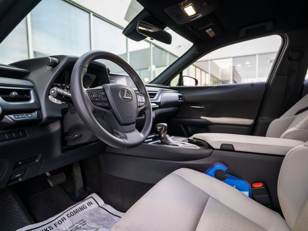 Used 2021 Lexus UX 250h w/ Accessory Package (Z1) image 11