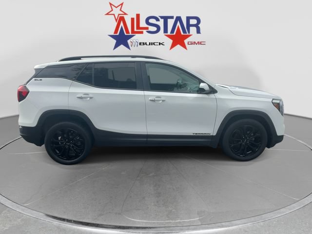 Used 2022 GMC Terrain SLE w/ Elevation Edition FWD image 8