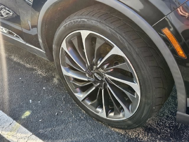 Used 2020 Lincoln Aviator Reserve w/ Equipment Group 202A AWD/4WD image 3