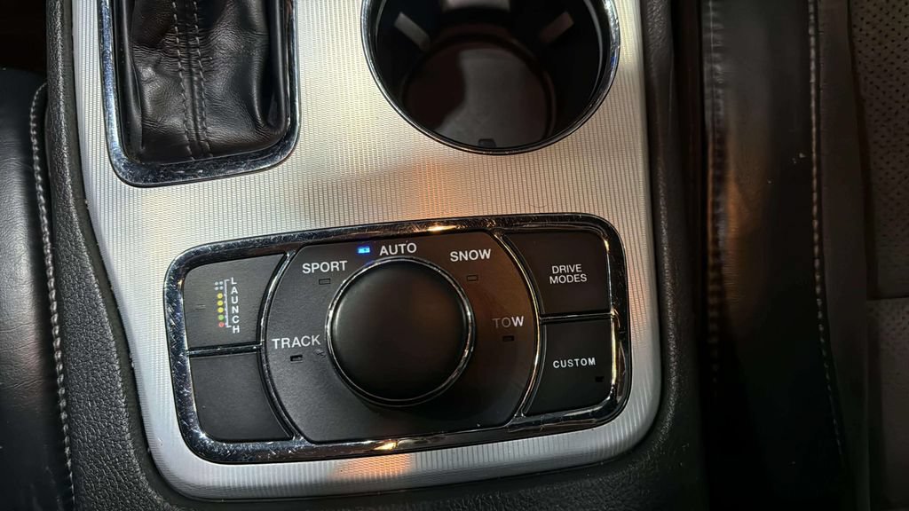 Used 2021 Jeep Grand Cherokee SRT AWD/4WD image 35