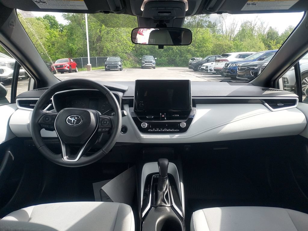 Used 2024 Toyota Corolla SE FWD image 9