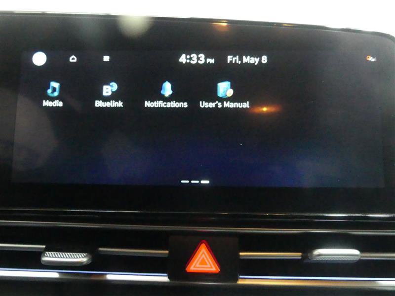 Used 2025 Hyundai Elantra Limited FWD image 42