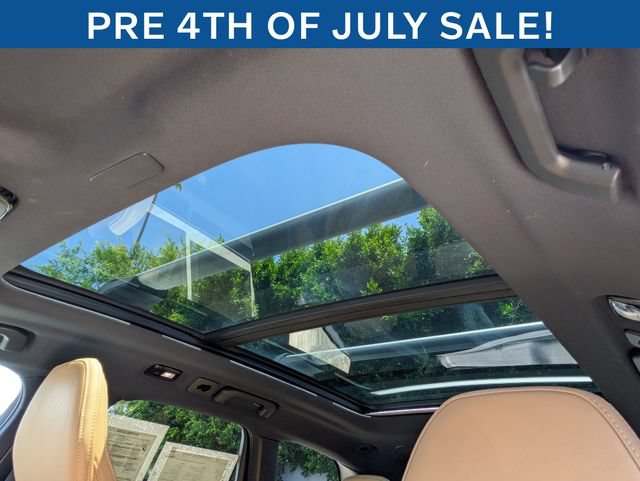 Certified 2023 Volvo XC60 B6 Ultimate w/ Protection Package Premier AWD/4WD image 14