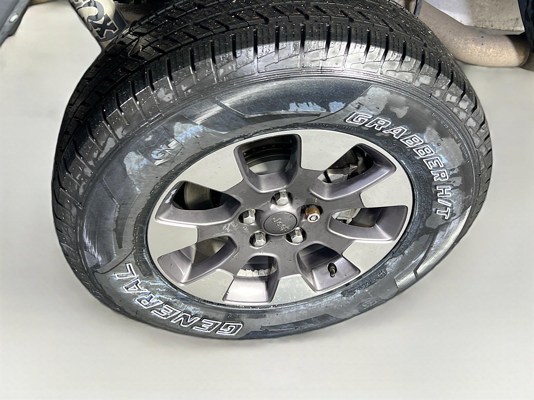 Used 2022 Jeep Gladiator Sport image 28