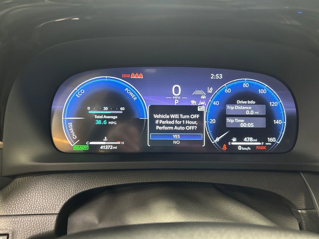 Used 2023 Toyota Crown Limited image 16