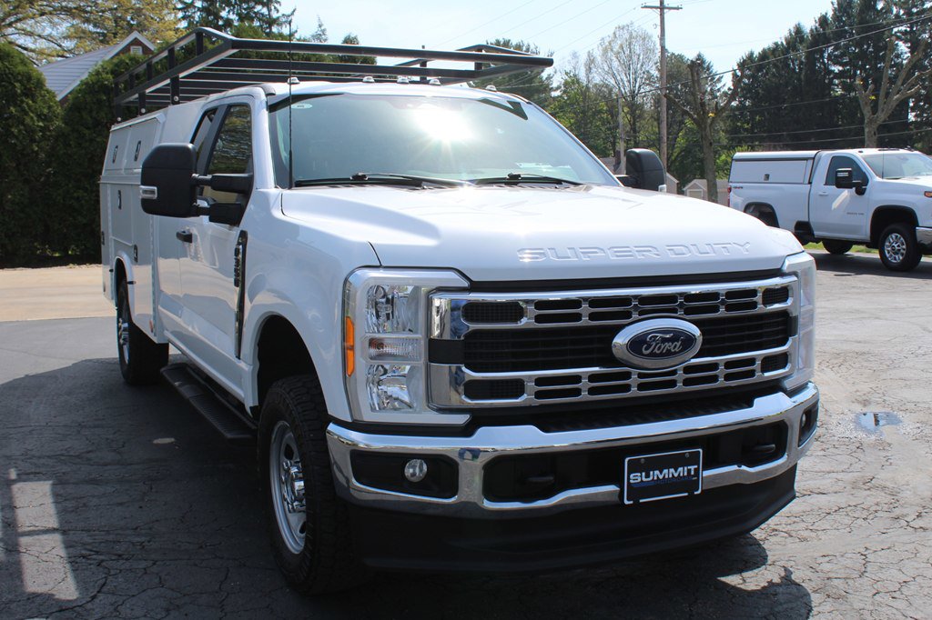 Used 2023 Ford F350 XL w/ XL Chrome Package AWD/4WD image 10