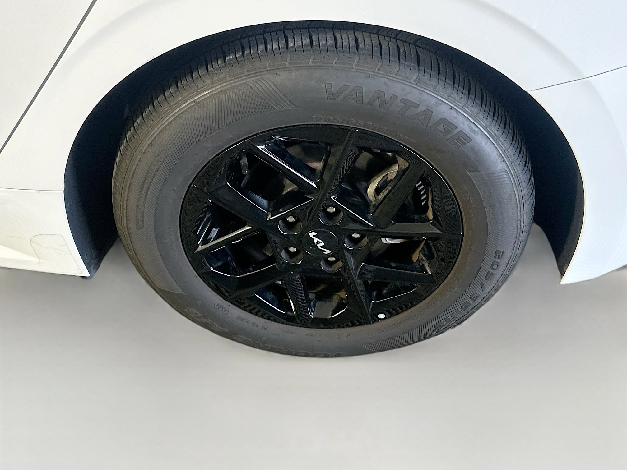 Used 2025 Kia K5 LXS image 11