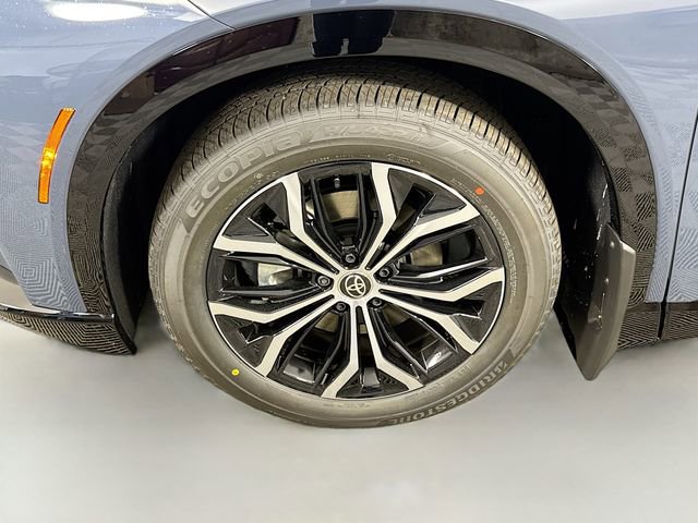 New 2026 Toyota Crown Signia image 4