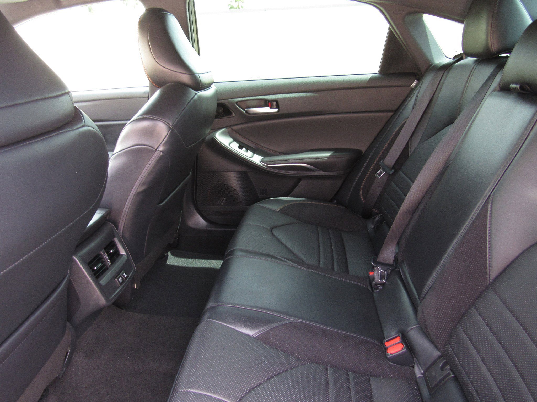 Used 2021 Toyota Avalon XSE w/ Carpet Mat Package (TMS) FWD image 13
