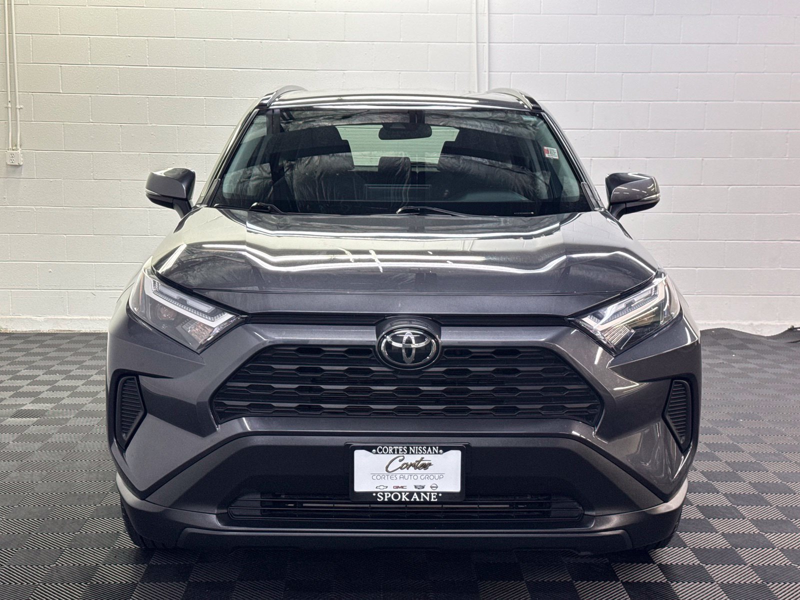 Used 2025 Toyota RAV4 XLE AWD/4WD image 5