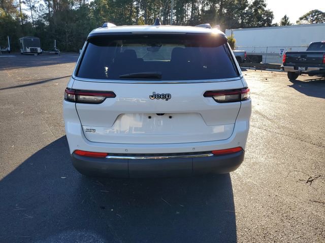 Used 2022 Jeep Grand Cherokee L Limited AWD/4WD image 5