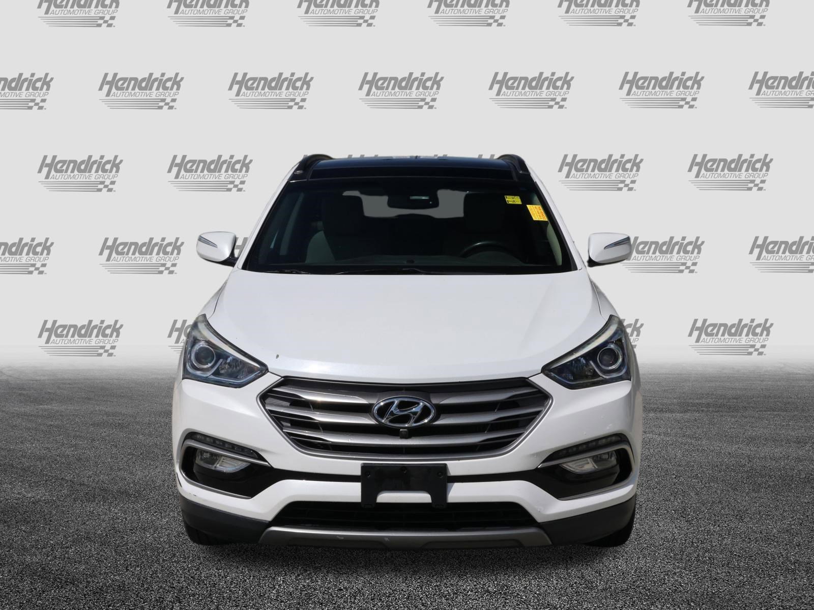Used 2017 Hyundai Santa Fe Sport image 3
