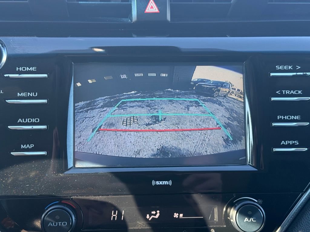 Used 2020 Toyota Camry SE image 35
