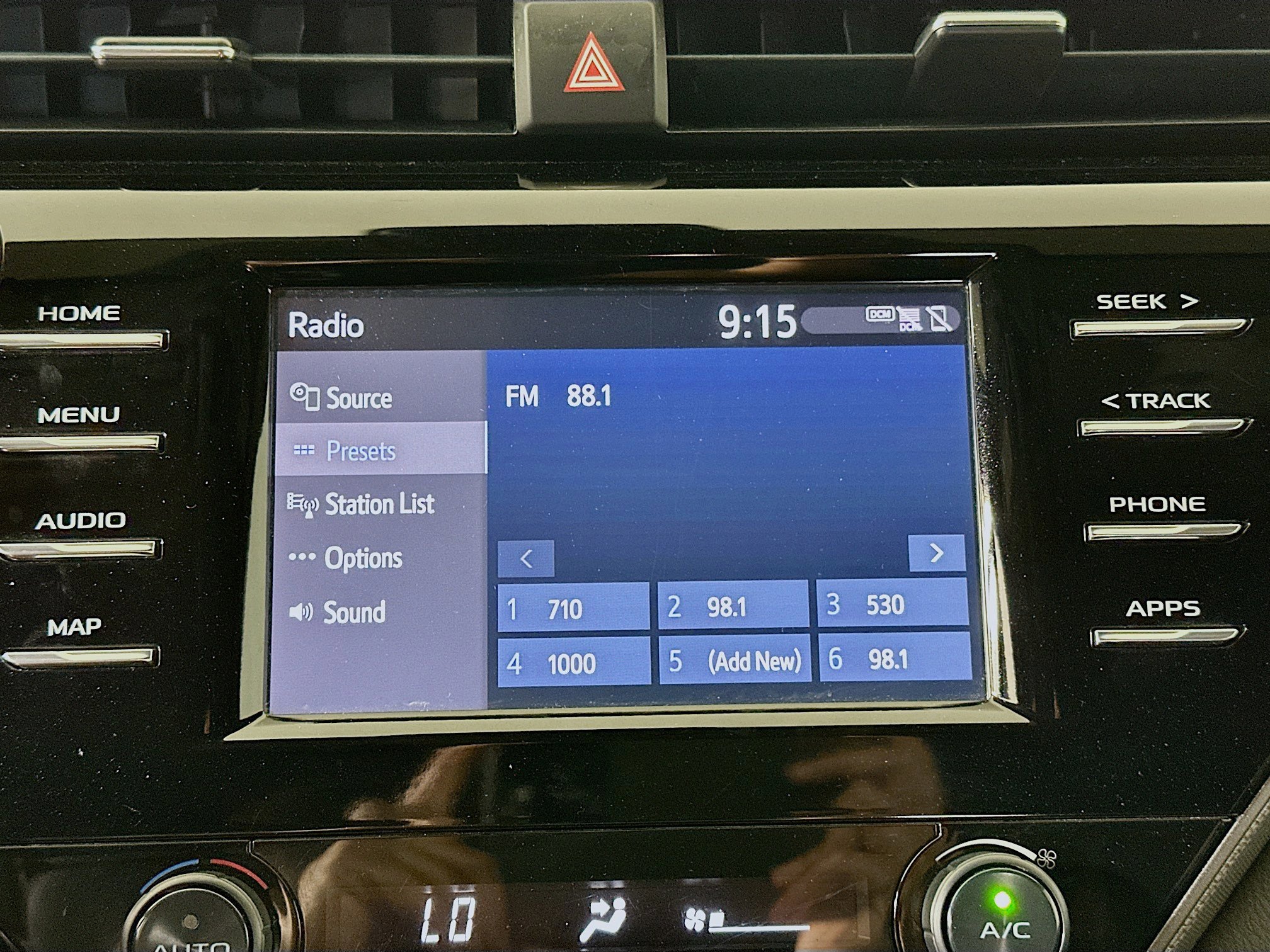 Used 2019 Toyota Camry SE image 19