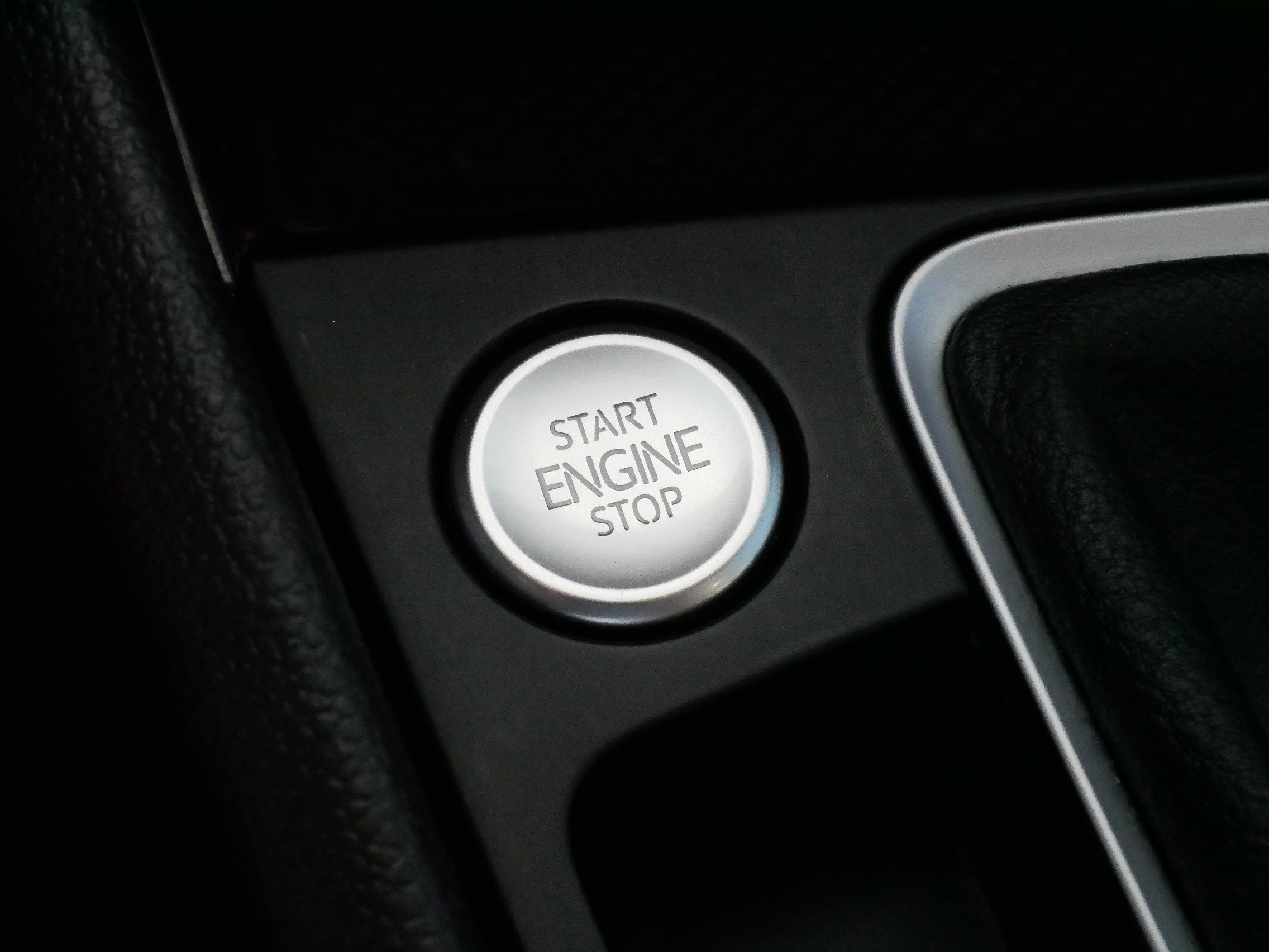 Used 2023 Volkswagen Jetta SEL FWD image 29